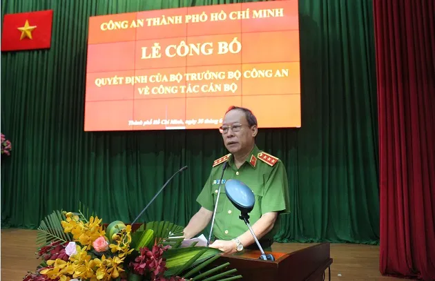 Đại tá Lê Hồng Nam giữ chức vụ Giám đốc Công an TPHCM từ ngày 1-7-2020 ảnh 1