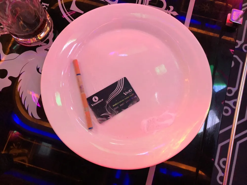 Đột kích khách sạn, quán karaoke ở quận Bình Tân, phát hiện nhiều “dân chơi” dương tính chất ma túy ảnh 8