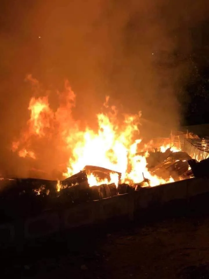 Cháy xưởng gỗ ở TP Vũng Tàu lúc rạng sáng, nhiều người dân hoảng sợ ảnh 1