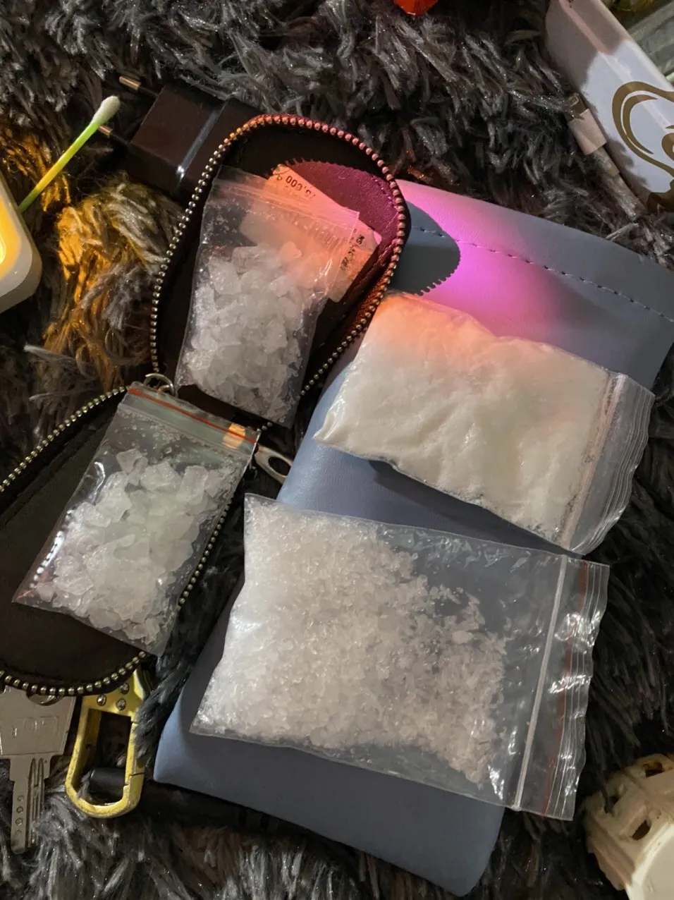 Bắt nhóm chuyên dụ đàn ông quan hệ đồng tính để cướp tài sản ảnh 3