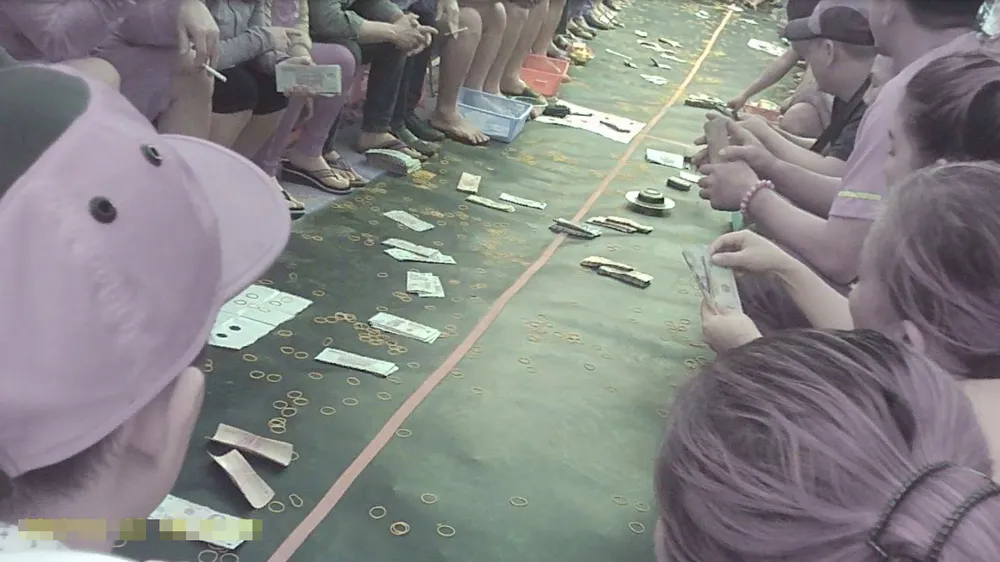 Vụ sới bạc “khủng” giữa rừng phòng hộ: Truy tố nhiều bị can ảnh 2