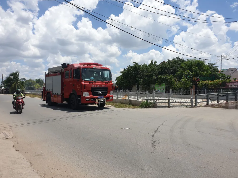 Cháy quán cà phê ở quận 12, nhiều người hoảng sợ ảnh 3