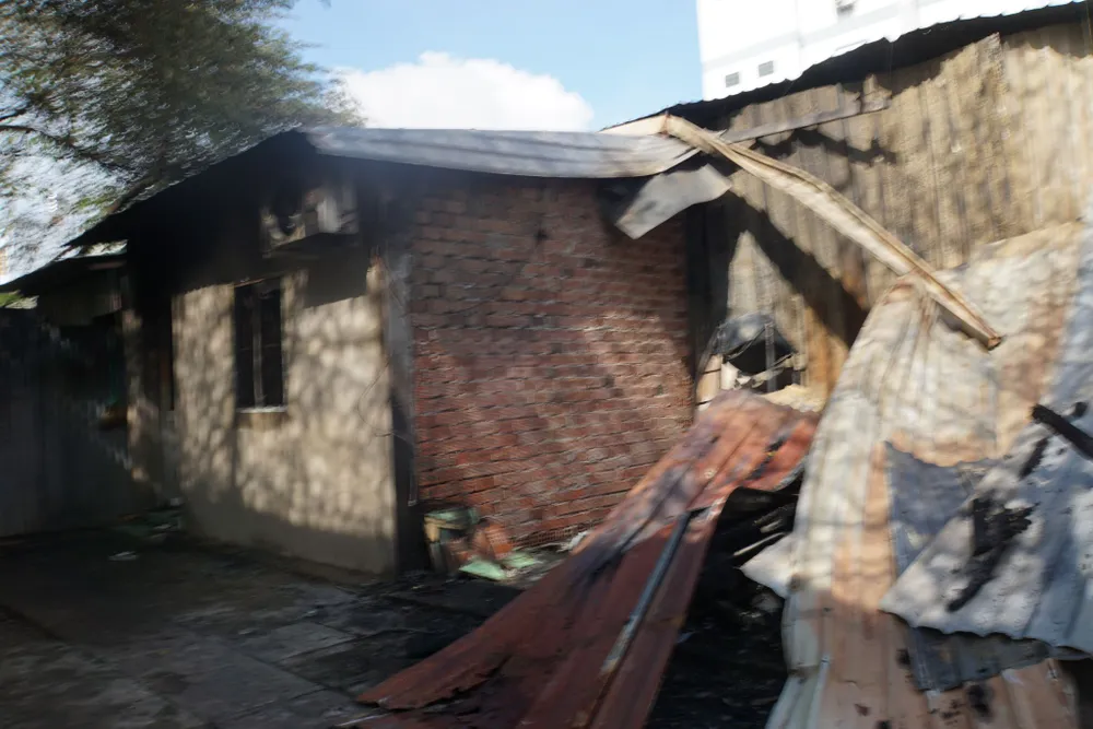 Nhiều nhà dân và hơn 10 phòng trọ ở quận 9 bị lửa thiêu rụi  ảnh 4