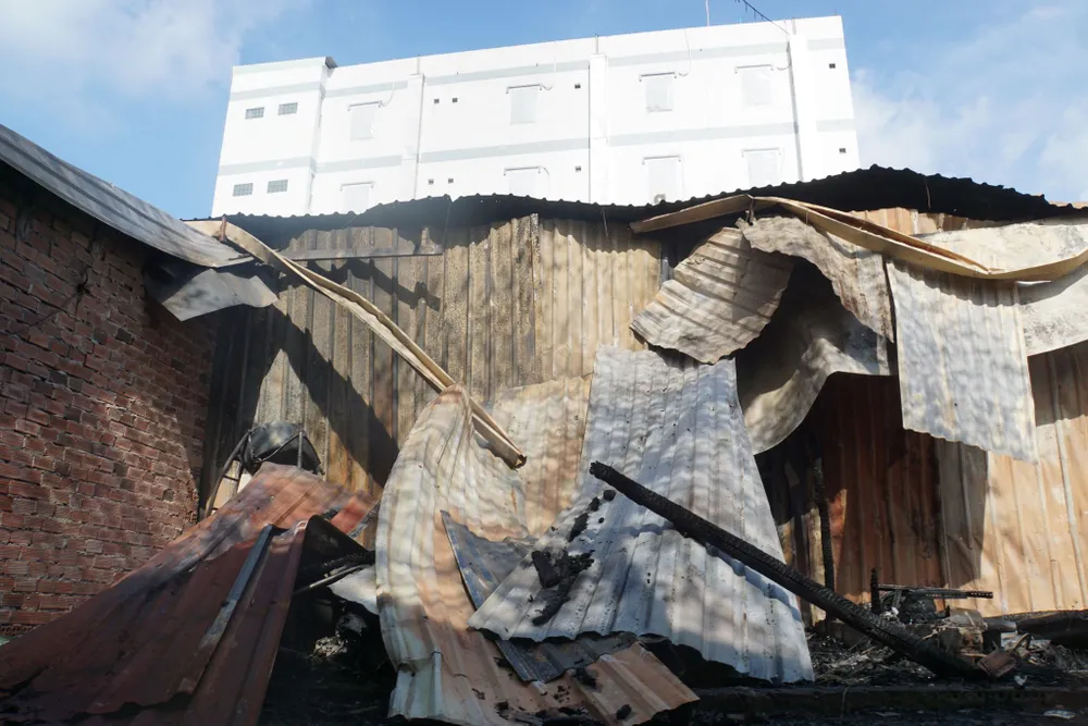 Nhiều nhà dân và hơn 10 phòng trọ ở quận 9 bị lửa thiêu rụi  ảnh 7