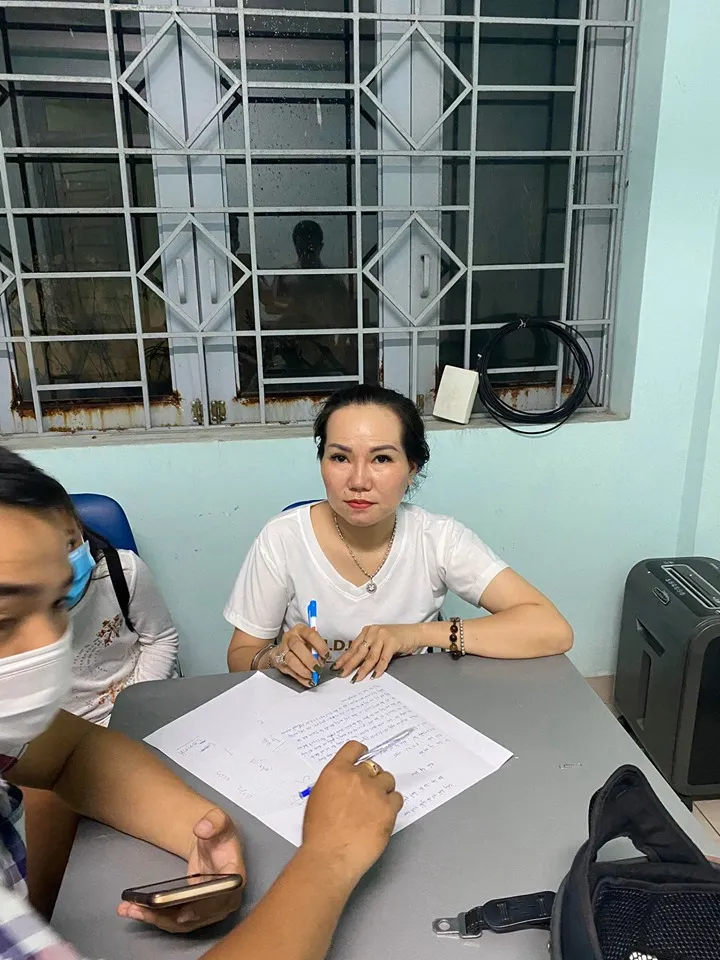 Triệt phá đường dây ma túy do nhóm người ngoại quốc điều hành ở TPHCM ảnh 1