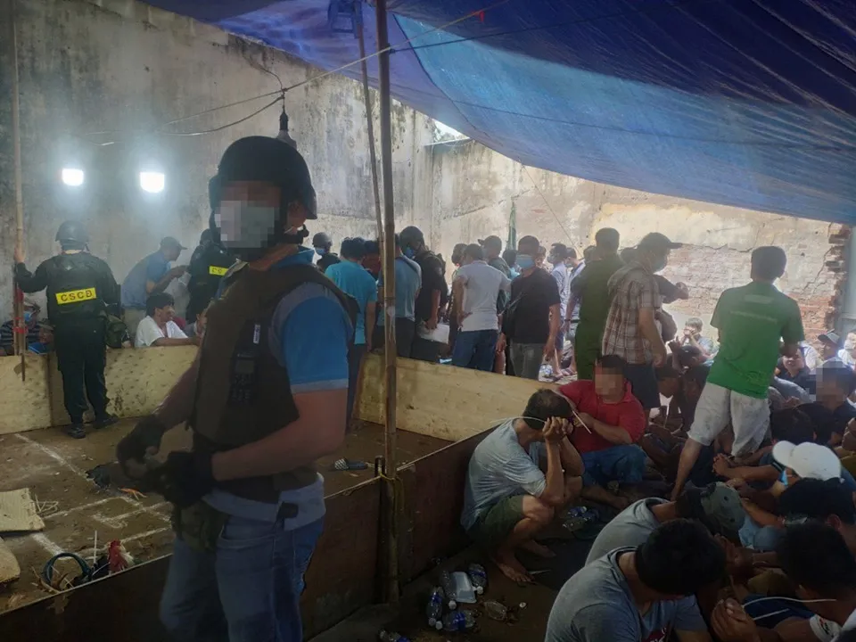 Người cầm đầu trường gà quy tụ hàng trăm con bạc ở quận 6 là ai? ảnh 2