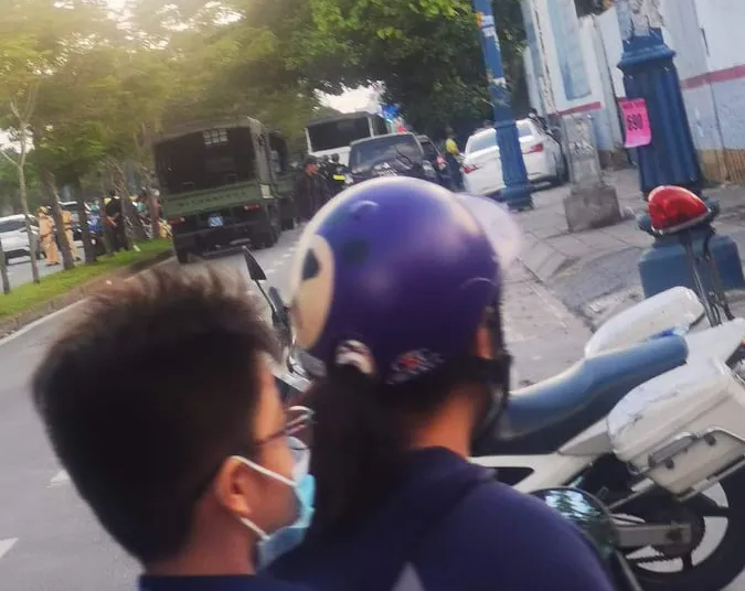 Phá trường gà với hàng trăm con bạc ở quận 6 ảnh 2