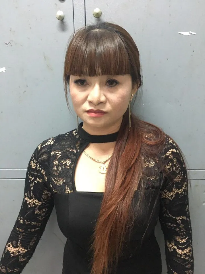 Bắt tạm giam quản lý nhà hàng kiêm “tú bà” môi giới cho nhân viên bán dâm ở quận 1 ảnh 1