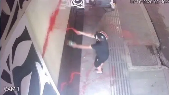 Khởi tố bắt giam với nhóm chuyên tạt sơn để đòi nợ ảnh 4