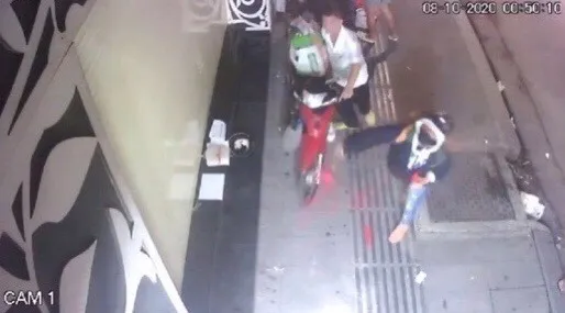 Khởi tố bắt giam với nhóm chuyên tạt sơn để đòi nợ ảnh 2