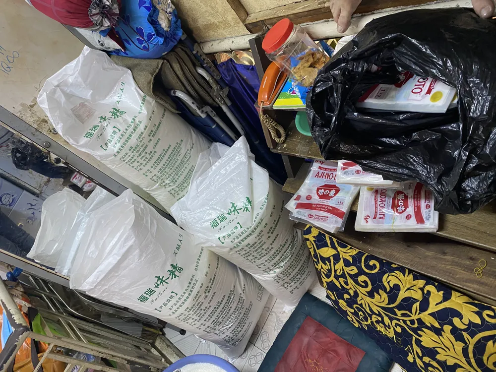 Phát hiện “xưởng” sản xuất bột ngọt giả nhãn hiệu nổi tiếng ở quận 8 ảnh 4