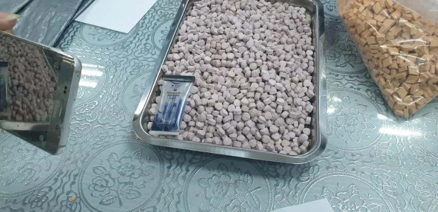 Thu giữ hơn 20,5 kg ma túy trong các lô hàng quà biếu ảnh 4