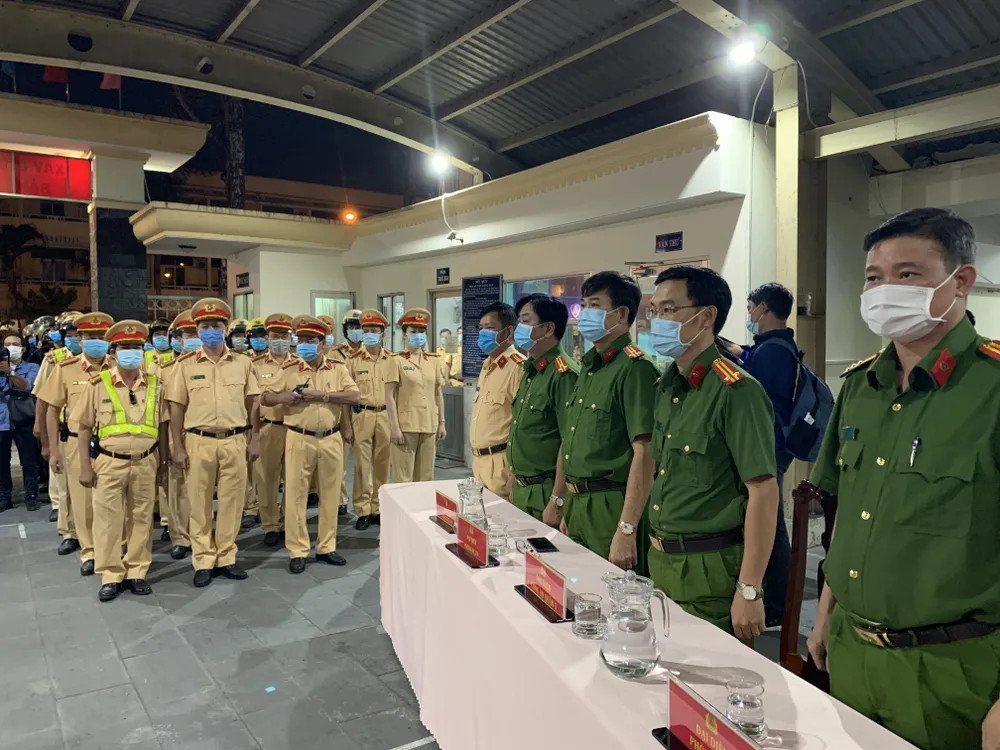 TPHCM: CSGT mở cao điểm phòng, chống thanh thiếu niên tụ tập, chạy xe gây rối trật tự ảnh 1