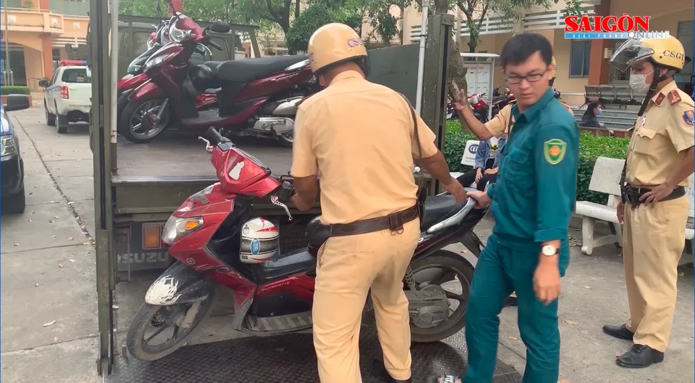 Vụ hàng trăm “quái xế” bị công an vây bắt ở quận Thủ Đức: Tạm giữ 2 đối tượng ảnh 4