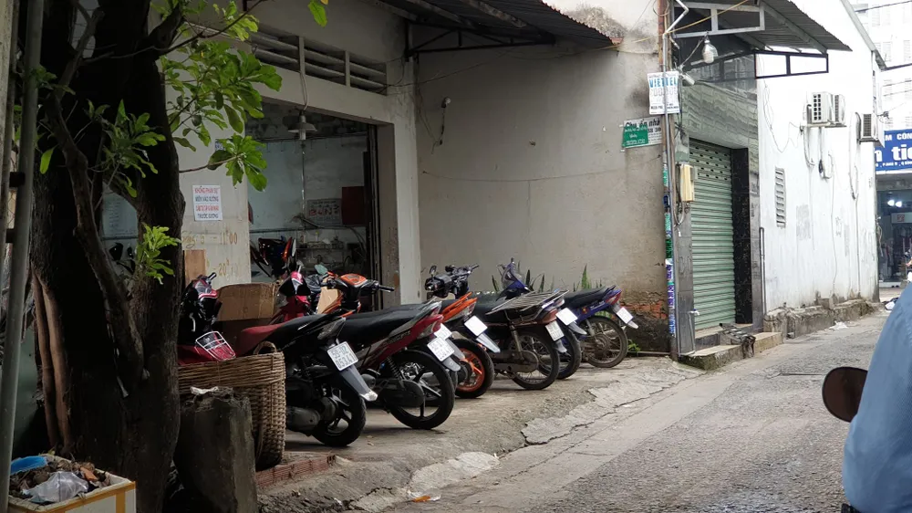 Bị đồng nghiệp chém nhập viện vì câu nói đùa ảnh 1