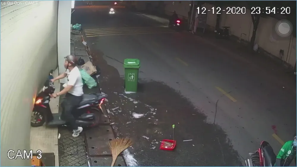 Xử lý thanh niên đánh vợ, doạ chém người ở quận Thủ Đức ảnh 3