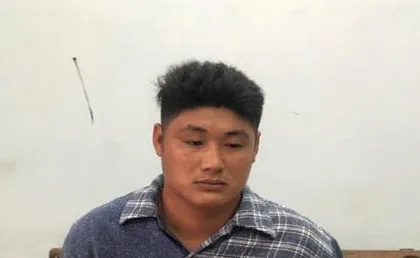 Nghi phạm Mạnh tại cơ quan công an. Ảnh: CA