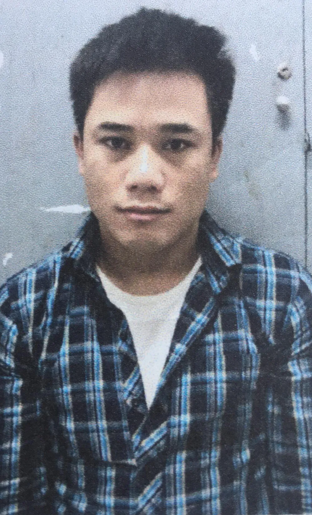 Khởi tố kẻ chiếm đoạt thẻ visa của gái bán dâm ảnh 1