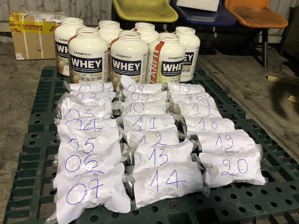  Phát hiện hơn 5kg cần sa từ Canada về Việt Nam qua cửa khẩu hàng không Tân Sơn Nhất ảnh 1