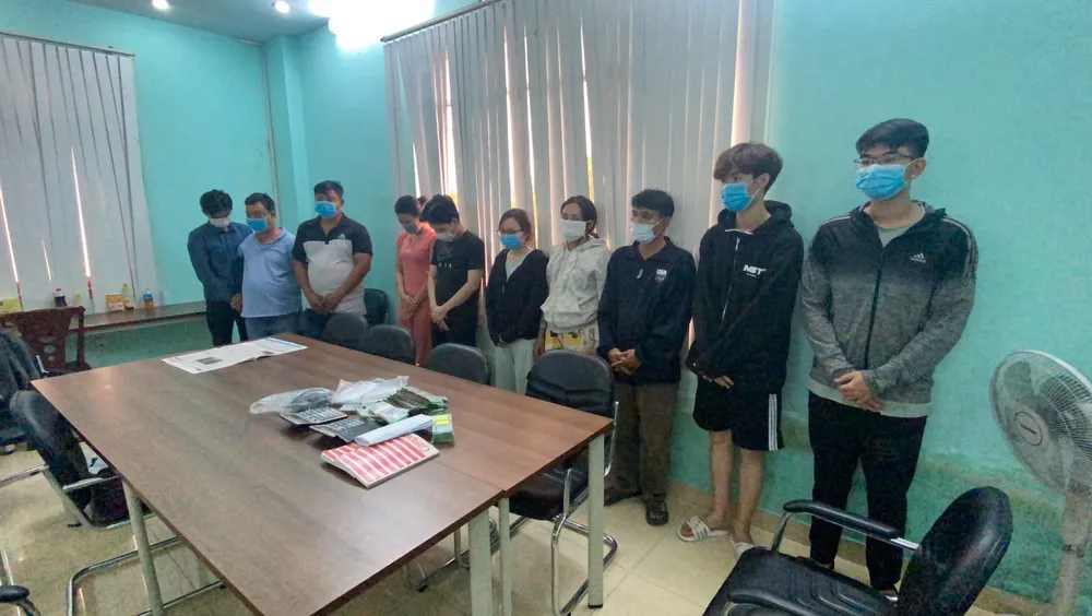 Bộ Công an phá đường dây lô đề hàng trăm tỷ đồng ở TPHCM ảnh 2