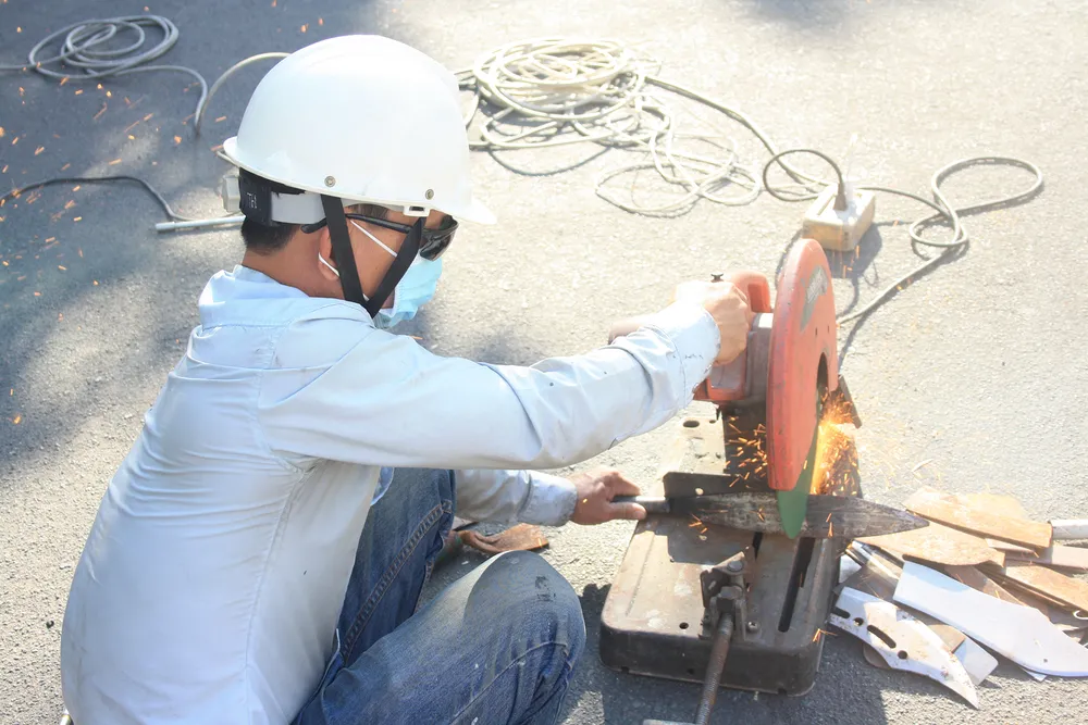 Công an quận Tân Bình tiêu hủy nhiều vũ khí thô sơ các loại ảnh 13