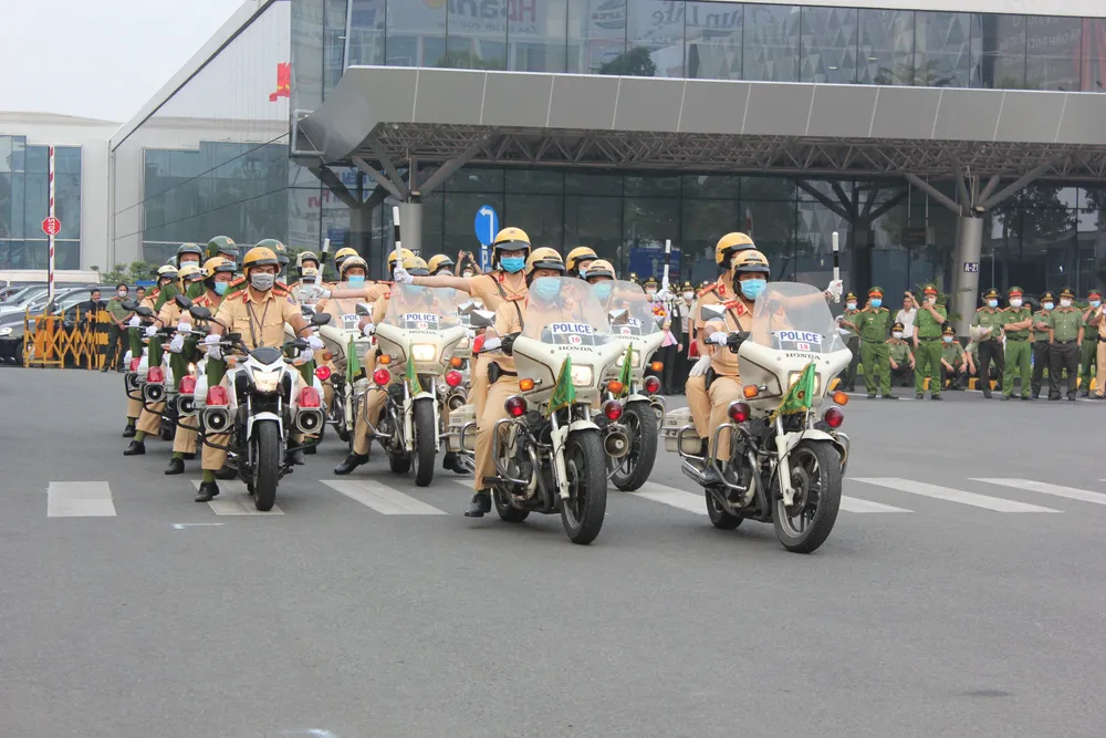 Đảm bảo tuyệt đối an ninh, trật tự tại Cảng hàng không quốc tế Tân Sơn Nhất ảnh 6