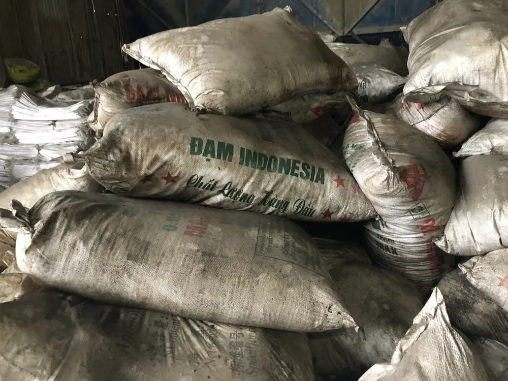 Khởi tố vụ sản xuất, buôn bán phân bón giả ở Đồng Nai ảnh 1