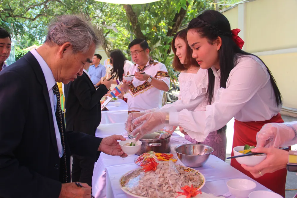 Tổ chức ngày Văn hoá dân tộc của người Khmer tại Tổng lãnh sự quán Campuchia ở TPHCM ảnh 5