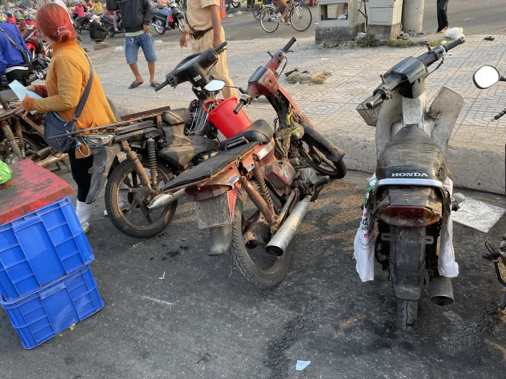 ''Xe máy mua vài trăm ngàn, CSGT lập biên bản, tôi bỏ luôn!'' ảnh 8