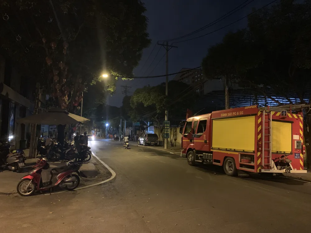 Cháy bãi giữ xe vi phạm giao thông ở TP Thủ Đức ảnh 1