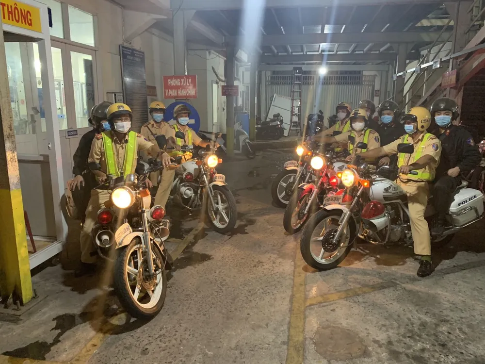 Công an TPHCM triển khai cao điểm bảo đảm trật tự, an toàn giao thông dịp lễ ảnh 2