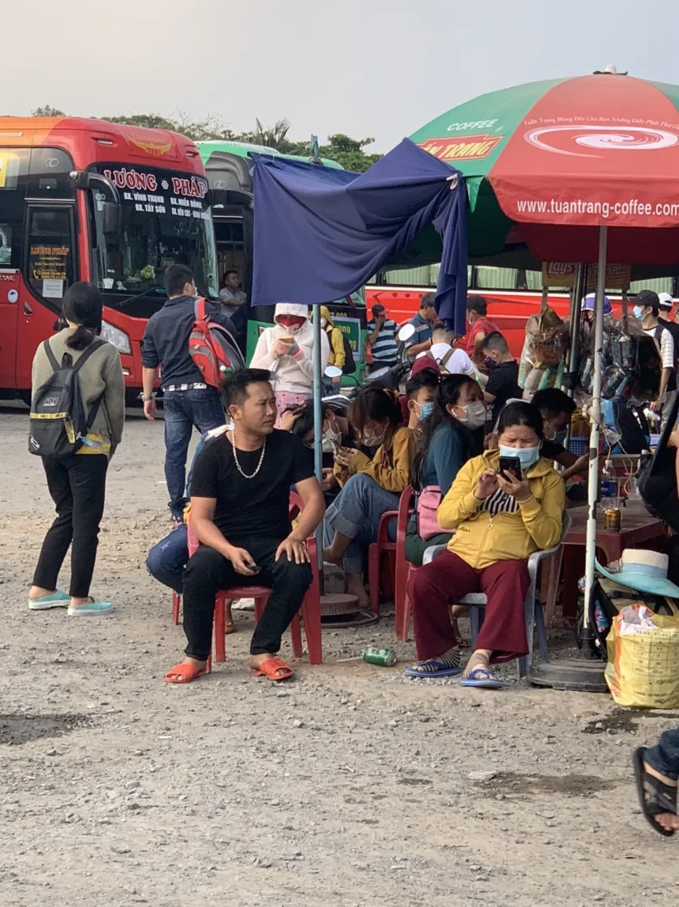 Nhiều vi phạm tại “bến xe cóc” 397 Đinh Bộ Lĩnh ảnh 4