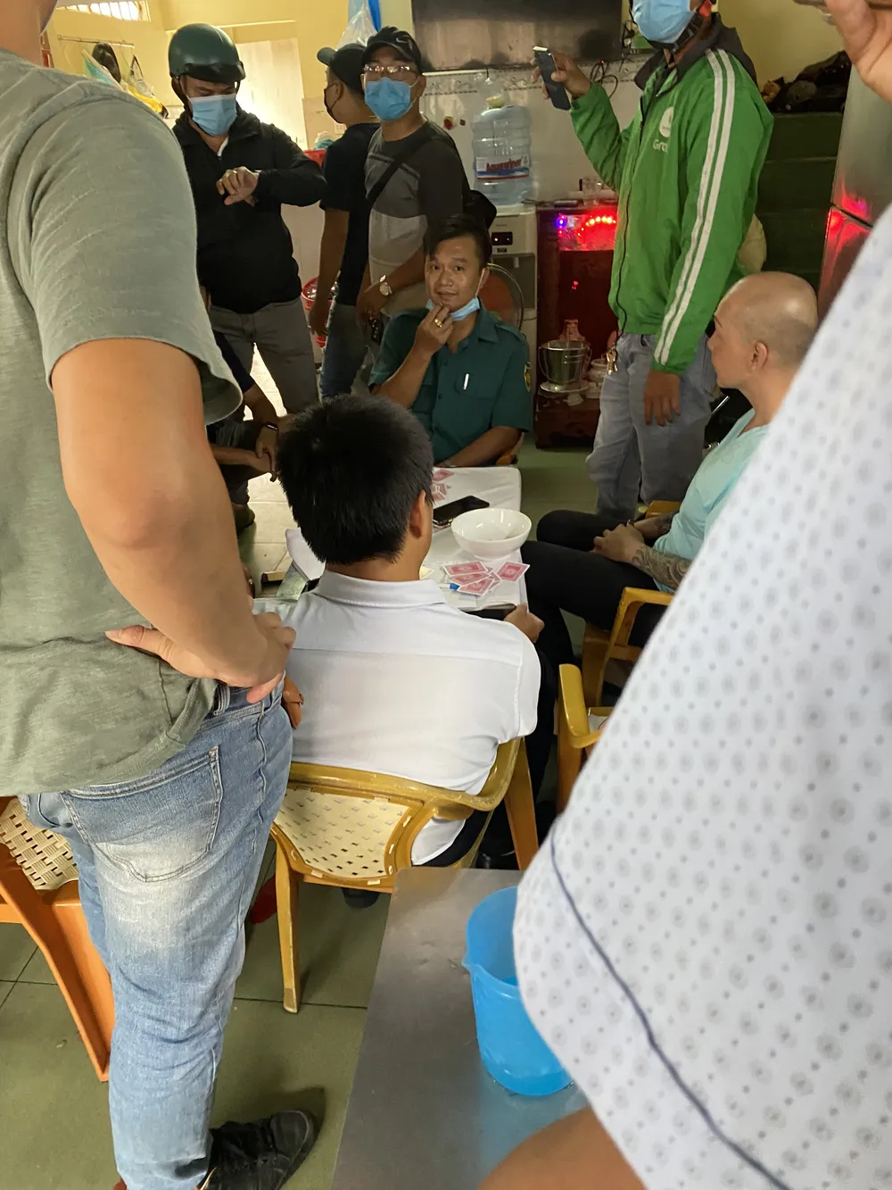 Xử lý nghiêm vụ cán bộ tham gia đánh bạc ở quận 3 ảnh 2