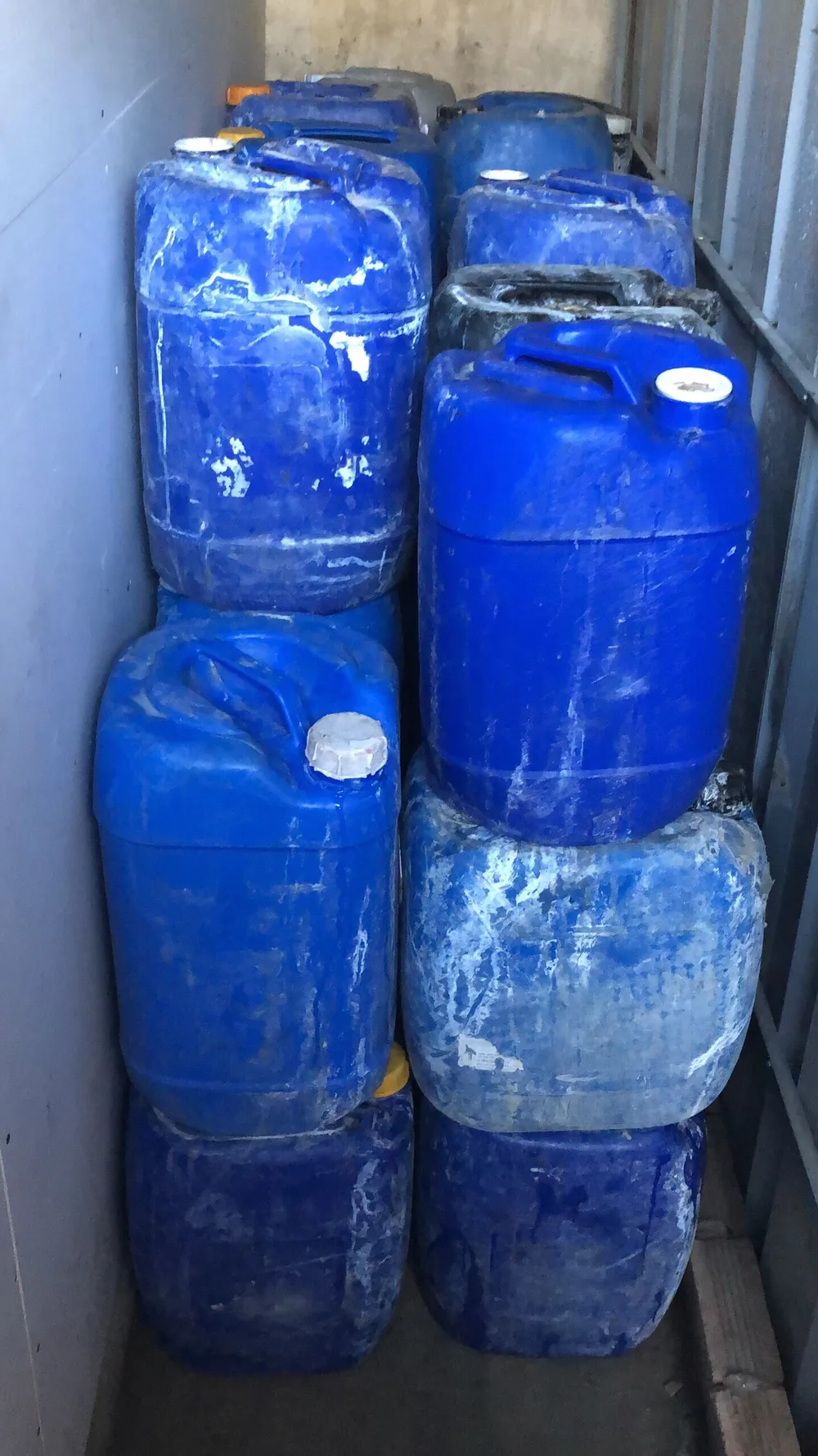 Phát hiện 1,8 tấn ốc ngâm hoá chất  ảnh 1