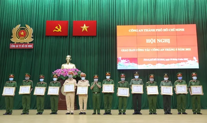 Phát hiện 70 người nước ngoài nhập cảnh trái phép vào TPHCM trong một tháng ảnh 3