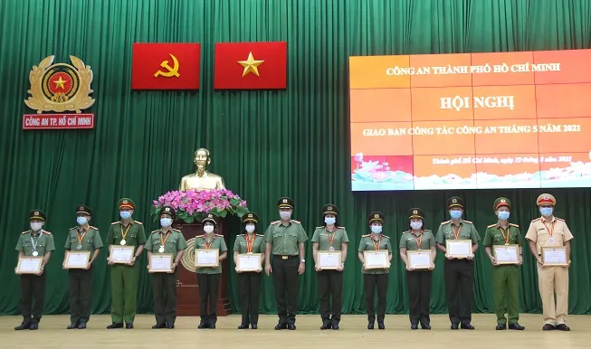 Phát hiện 70 người nước ngoài nhập cảnh trái phép vào TPHCM trong một tháng ảnh 2