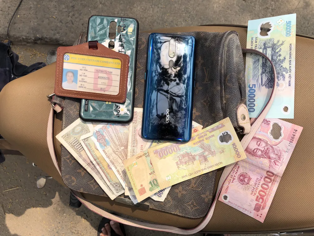 Thanh niên giật túi xách khiến cô gái ngã chấn thương sọ não ảnh 1