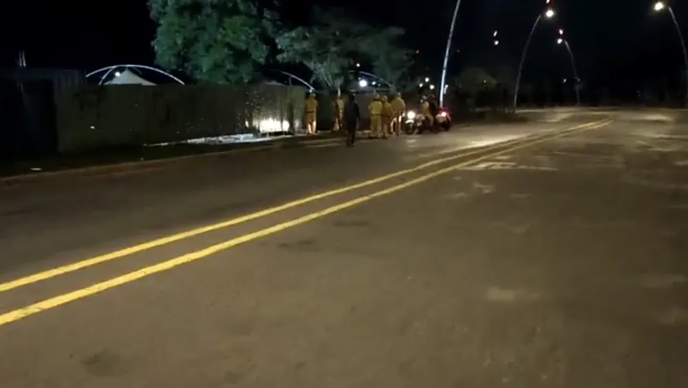 Tạm giữ nhiều “quái xế” tổ chức đua xe ở quận 7 giữa lúc giãn cách xã hội ảnh 3