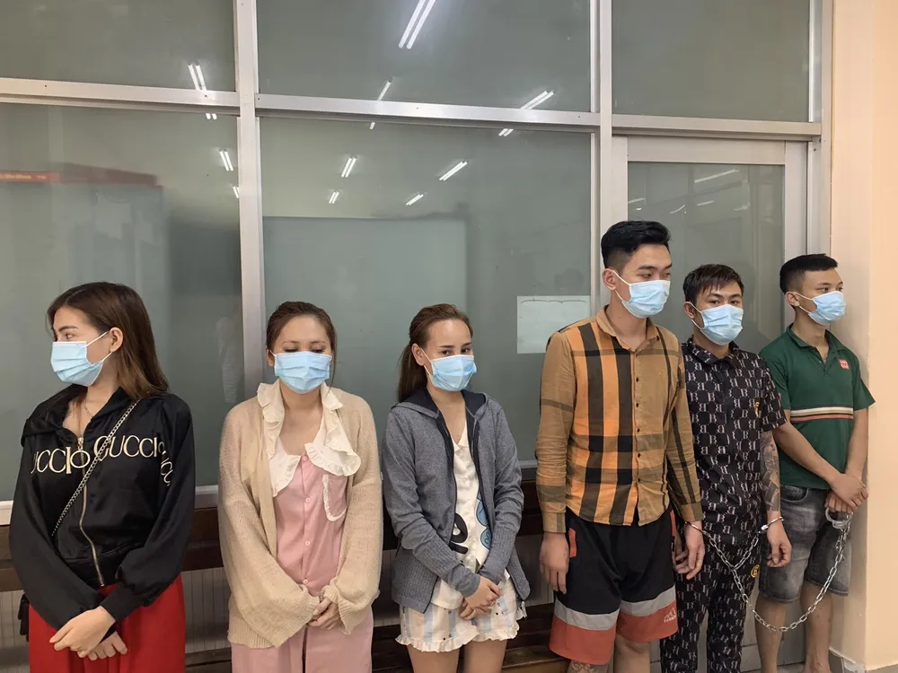 Bắt băng cướp lần ra nhóm tàng trữ ma túy, giam giữ đánh đập ép con nợ sử dụng ma túy ảnh 1