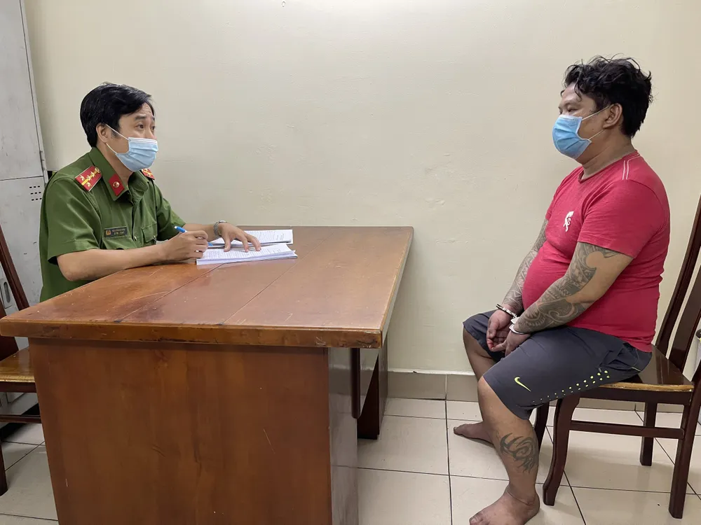 Người đàn ông gây ra vụ cháy nhiều nhà dân ở đường Nguyễn Thượng Hiền, quận 3 khai gì? ảnh 1