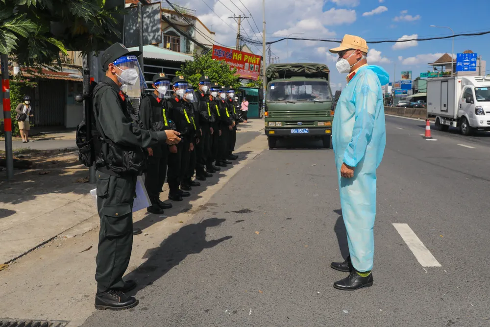 CSGT TPHCM tiếp nhận gần 400 cán bộ chiến sĩ tăng cường chống dịch Covid-19  ảnh 2