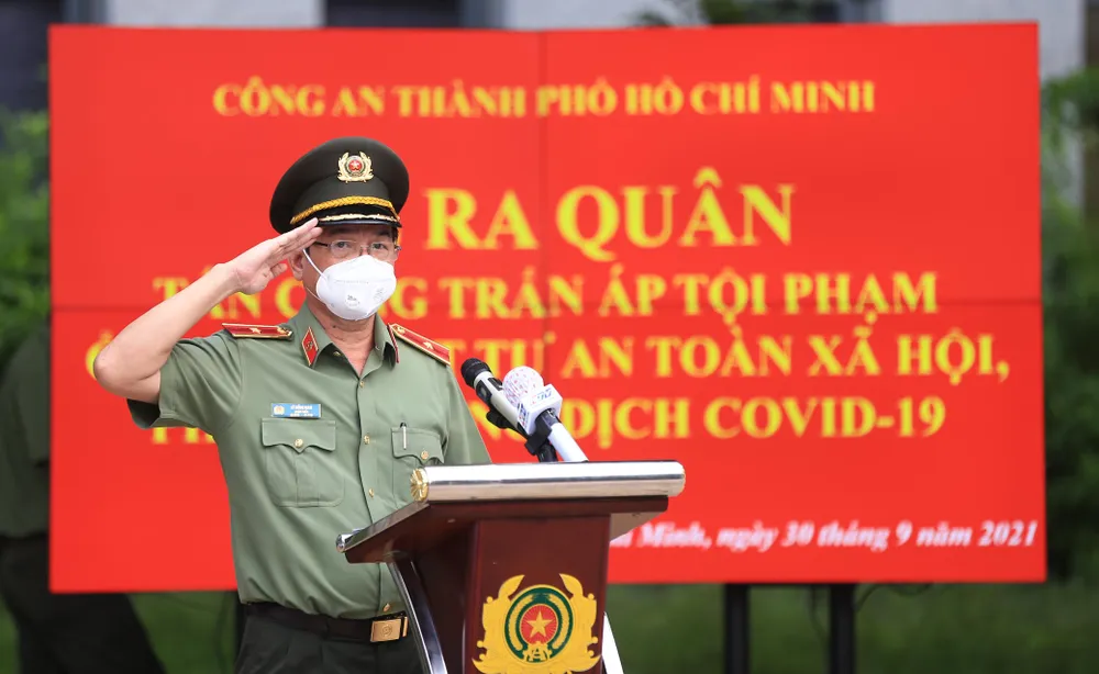 Công an TPHCM ra quân trấn áp tội phạm sau nới lỏng giãn cách xã hội ảnh 3