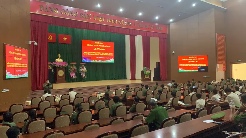 Công an TPHCM thành lập Phòng Viễn thông, tin học và cơ yếu ảnh 1