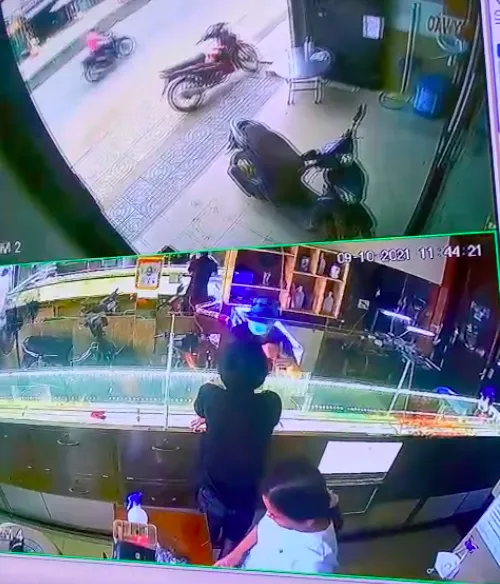 Truy bắt thanh niên cướp tiệm vàng táo tợn giữa ban ngày ở huyện Hóc Môn ảnh 1