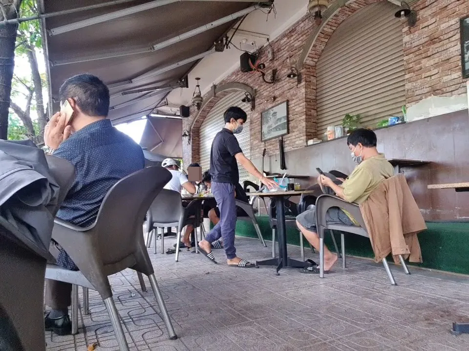Xử lý các quán ở Thủ Đức phục vụ không tuân thủ quy định phòng chống dịch Covid-19 ảnh 2