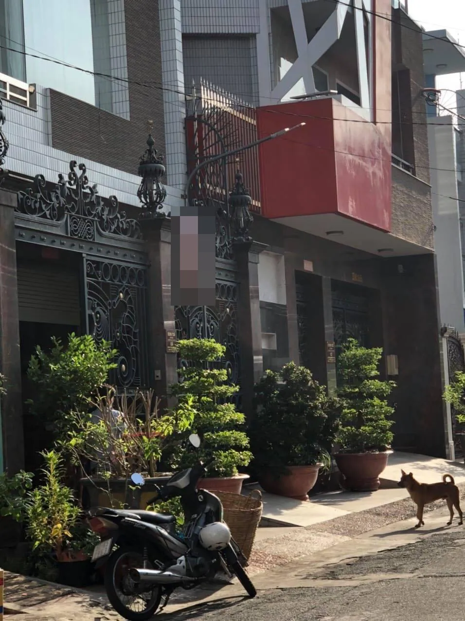 Cụ bà tử vong khi rơi từ tầng cao căn nhà ở quận Tân Phú ảnh 1