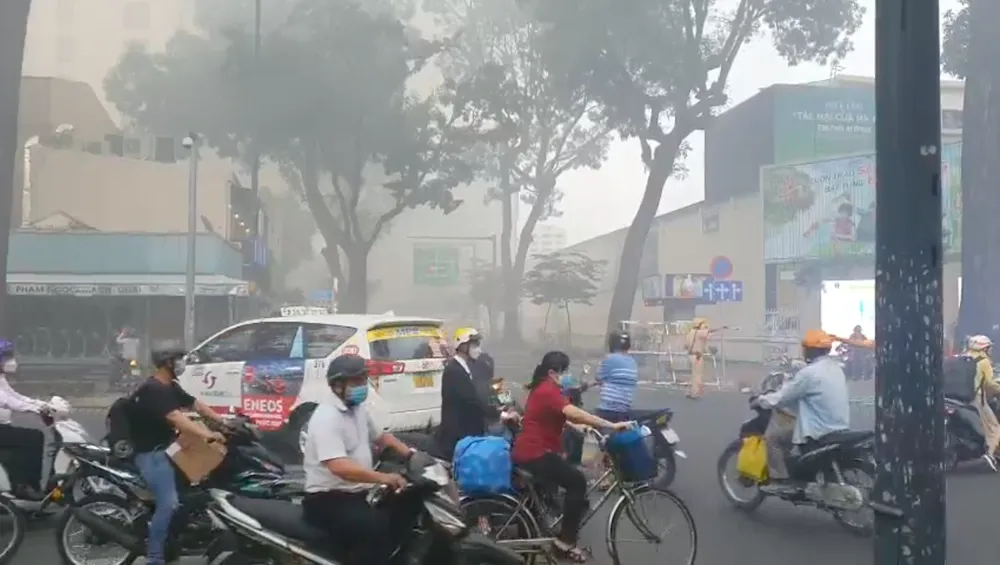 Cháy lớn ở quán Canalis Club, quận 3 TPHCM ảnh 4