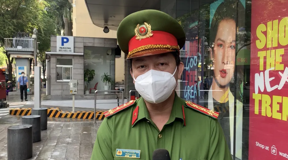 Dùng robot chữa cháy ở toà nhà ảnh 8