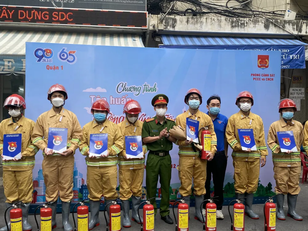 Ra mắt đội hình thanh niên phản ứng nhanh PCCC&CNCH ảnh 3