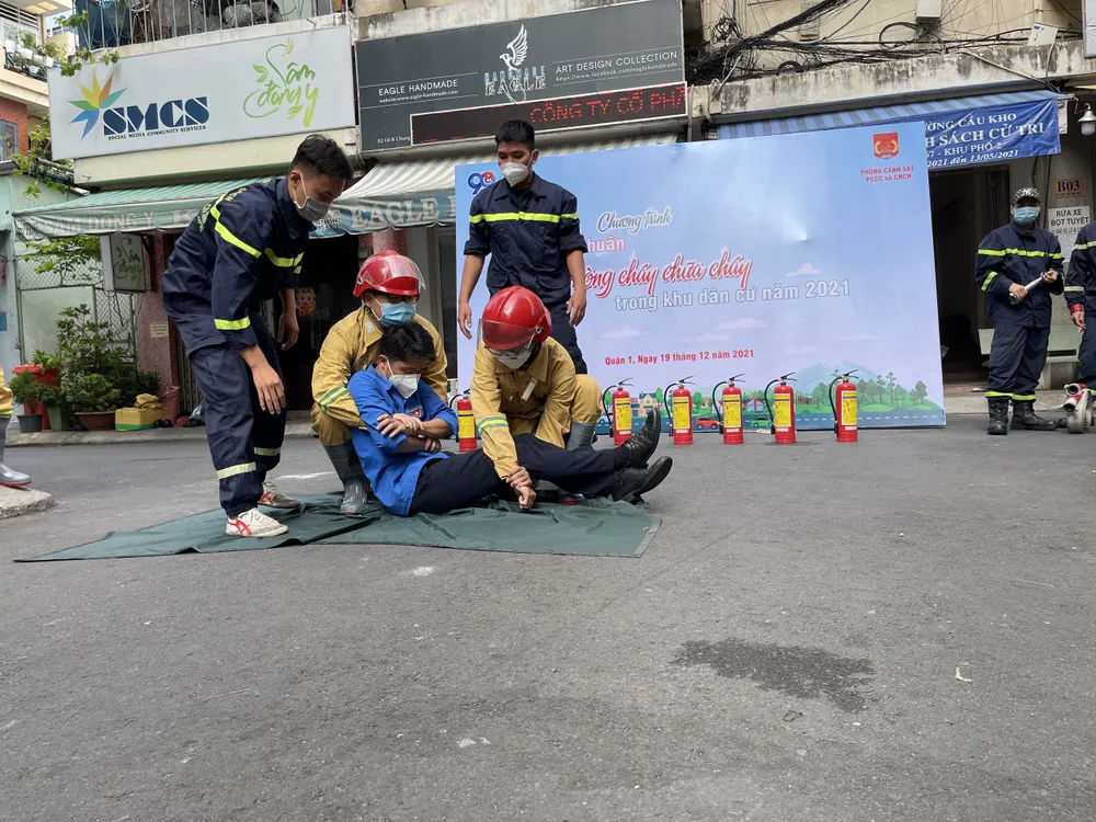 Ra mắt đội hình thanh niên phản ứng nhanh PCCC&CNCH ảnh 1